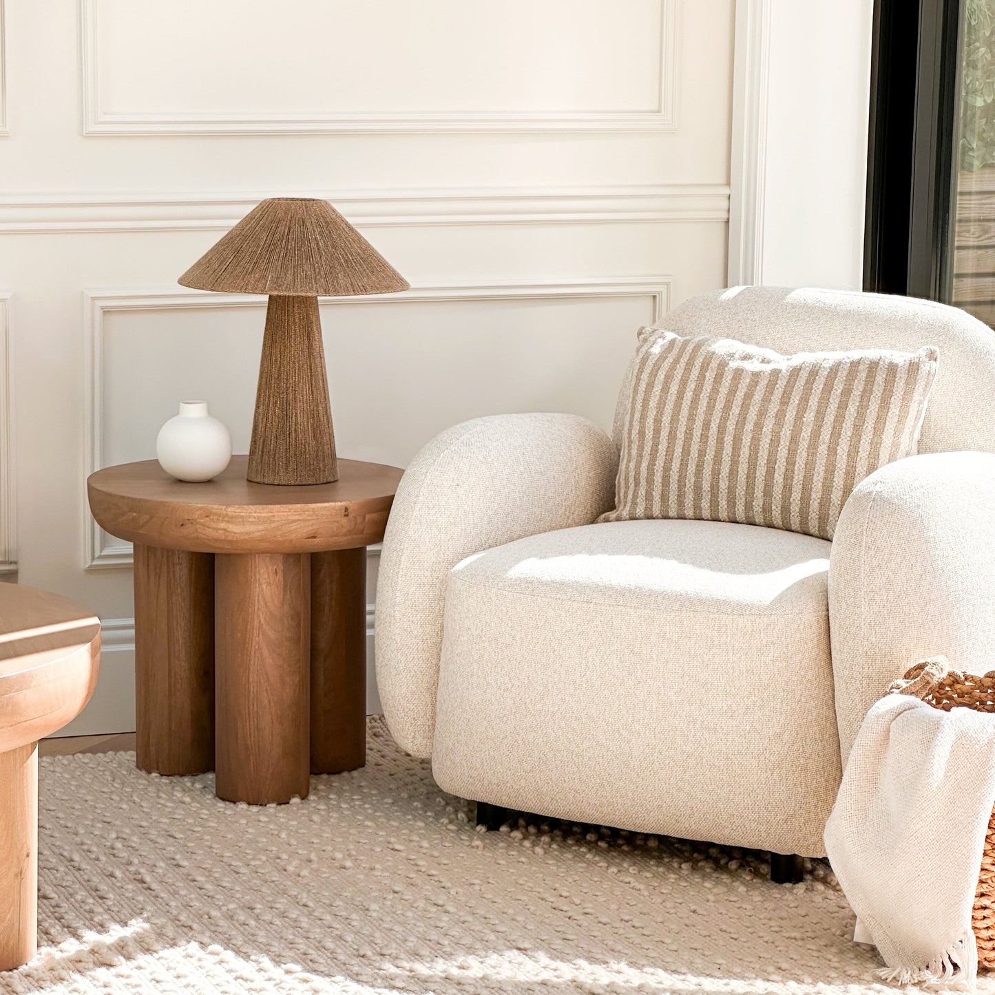 Vermont - Table d'appoint ronde premium en bois chaud
