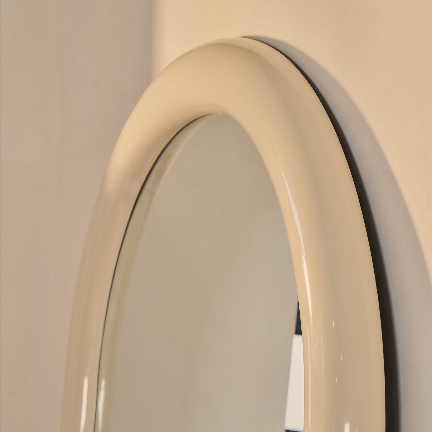 Obsidienne - Miroir extra grand plein pied arqué ivoire brillant 200cm x 120cm