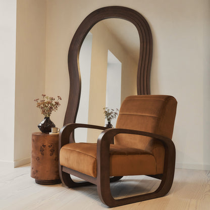 Dalton - Fauteuil d'appoint en velours caramel et bois foncé