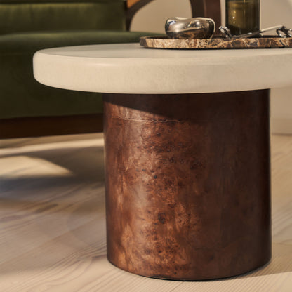 Aegean - Table basse irrégulière en bois burl foncé et béton à 2 pieds
