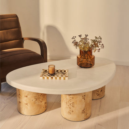Aegean - Table basse irrégulière en bois de burl naturel et béton à 3 pieds
