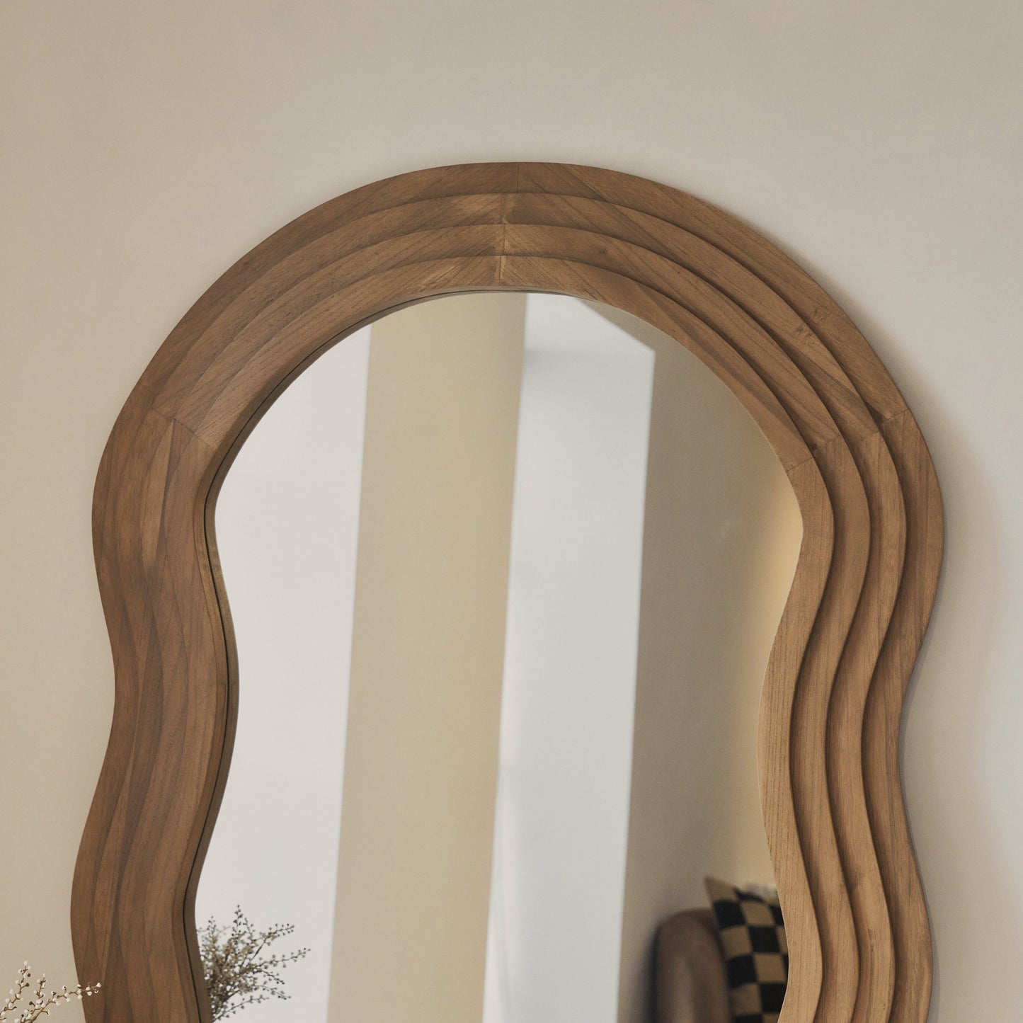 Luciana - Miroir Extra Large à Vagues Pleine Longueur Bois Chaud 180cm x 105cm