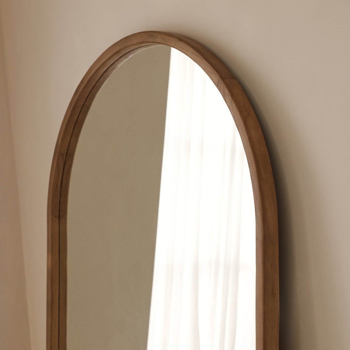 Arden - Miroir en bois chaud plein pied arche 175cm x 95cm