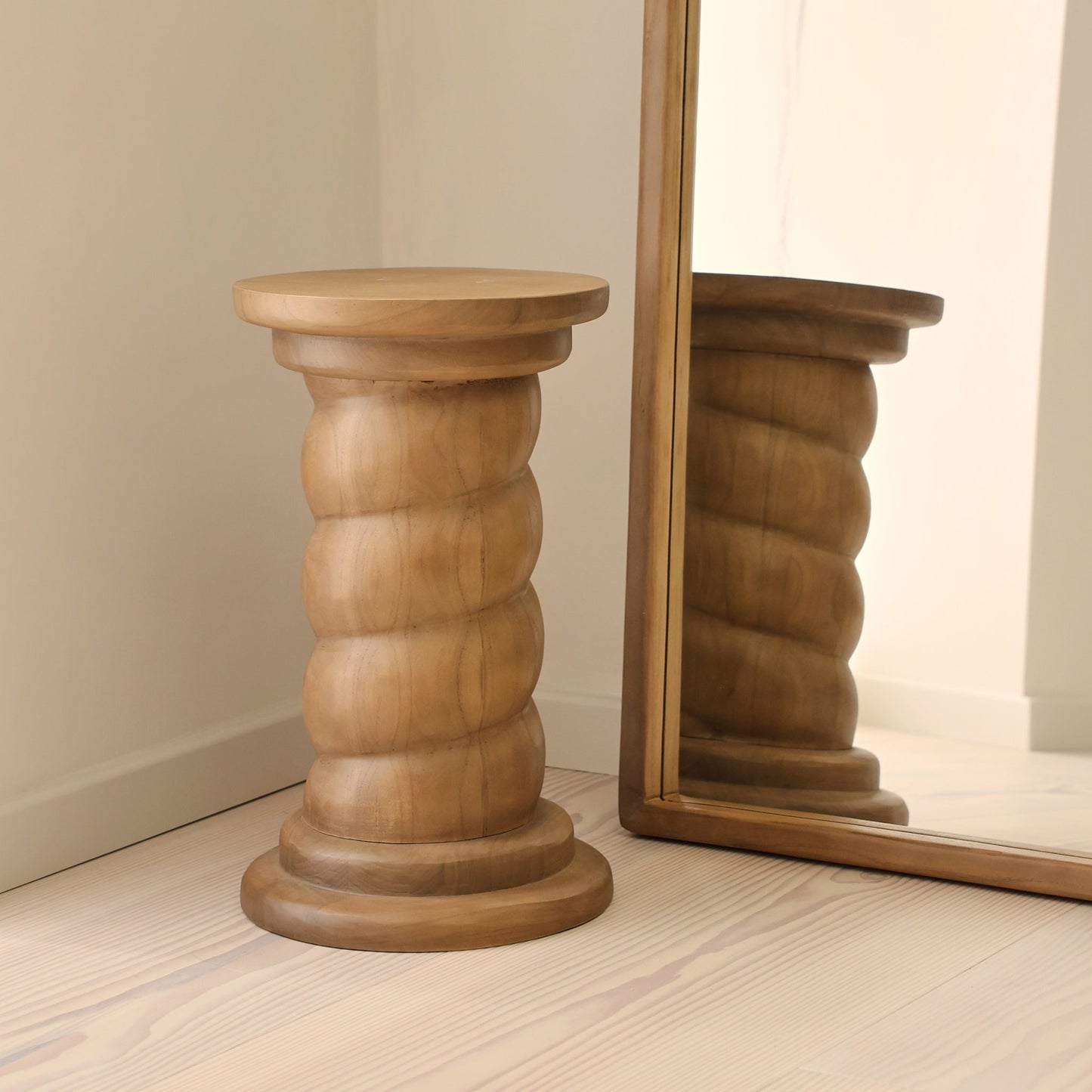 Cassia - Table d'Appoint Rétro en Bois Chaud