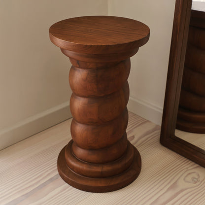 Cassia - Table d'appoint rétro en bois foncé