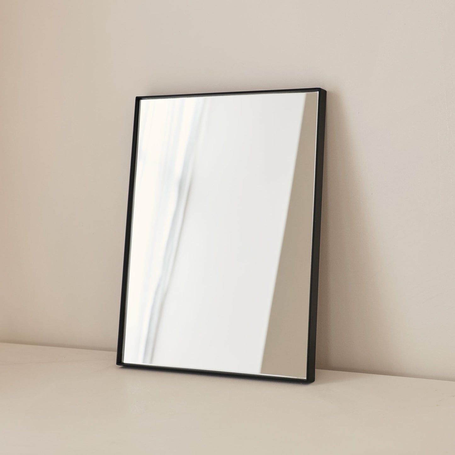 Theo - Miroir mural rectangulaire en métal noir 40 cm x 30 cm