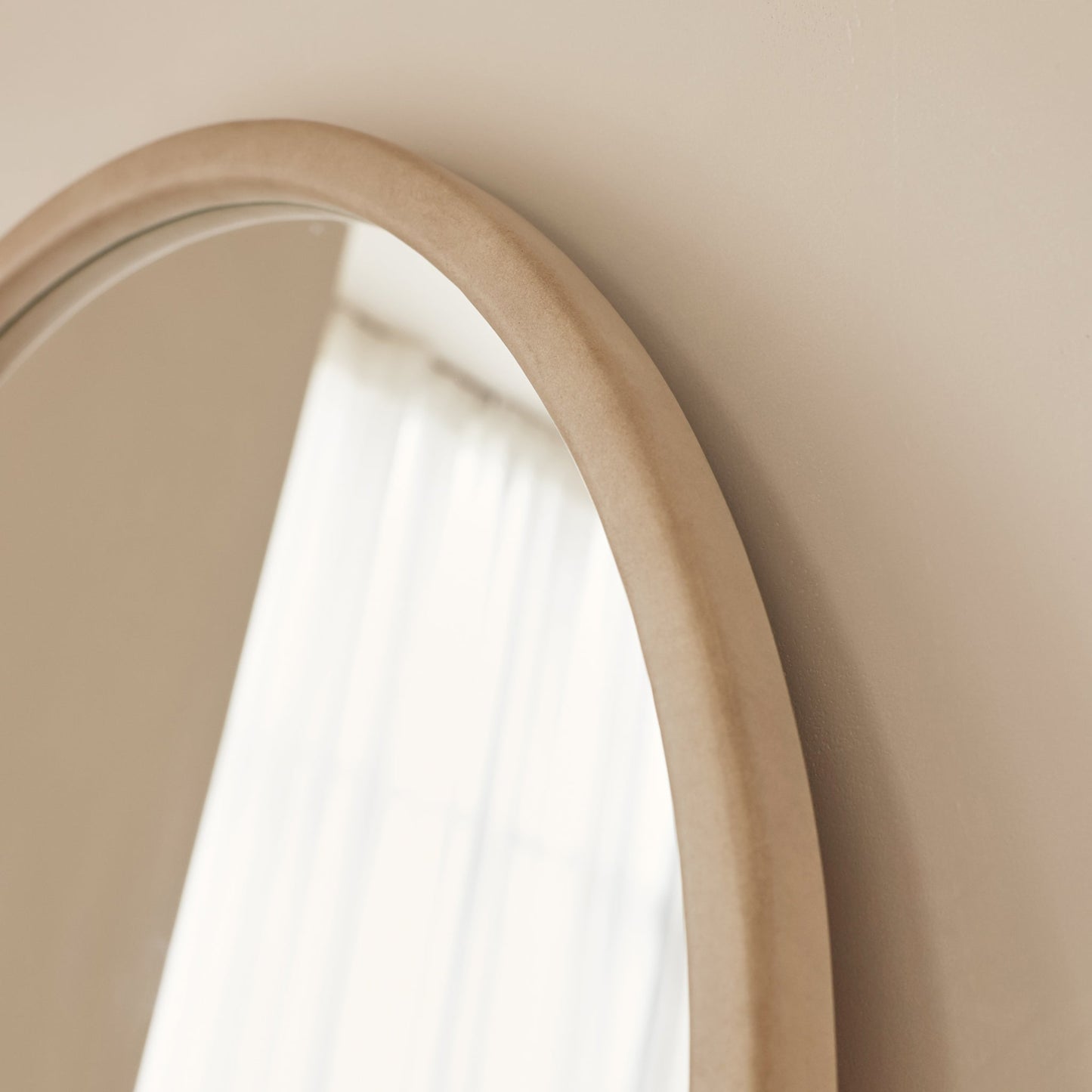 Arden - Miroir mural rond en bois et béton 70 cm x 70 cm
