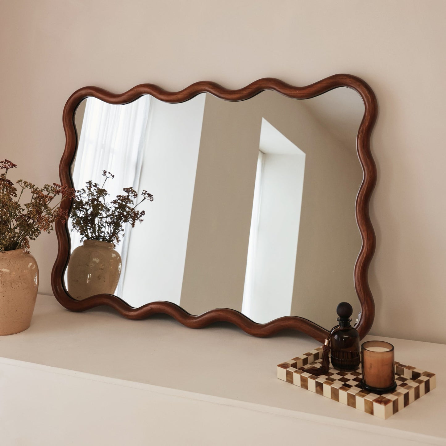 Marea - Miroir Mural Rétro Ondulé en Bois Foncé 100cm x 70cm