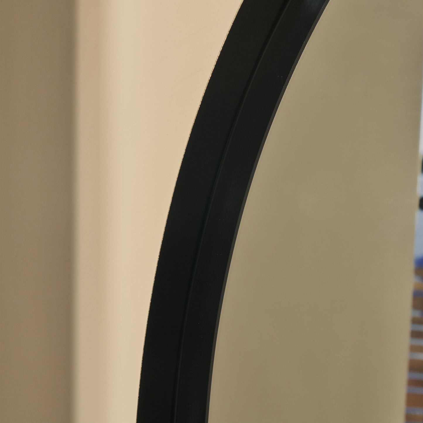 Arcus - Miroir Métallique Noir Grand Arqué Pleine Longueur 170cm x 80cm