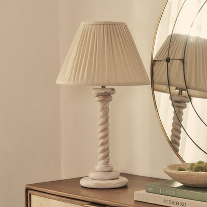 Cordelia - Lampe de table à abat-jour plissé en bois blanchi