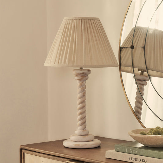 Cordelia - Lampe de table à abat-jour plissé en bois blanchi