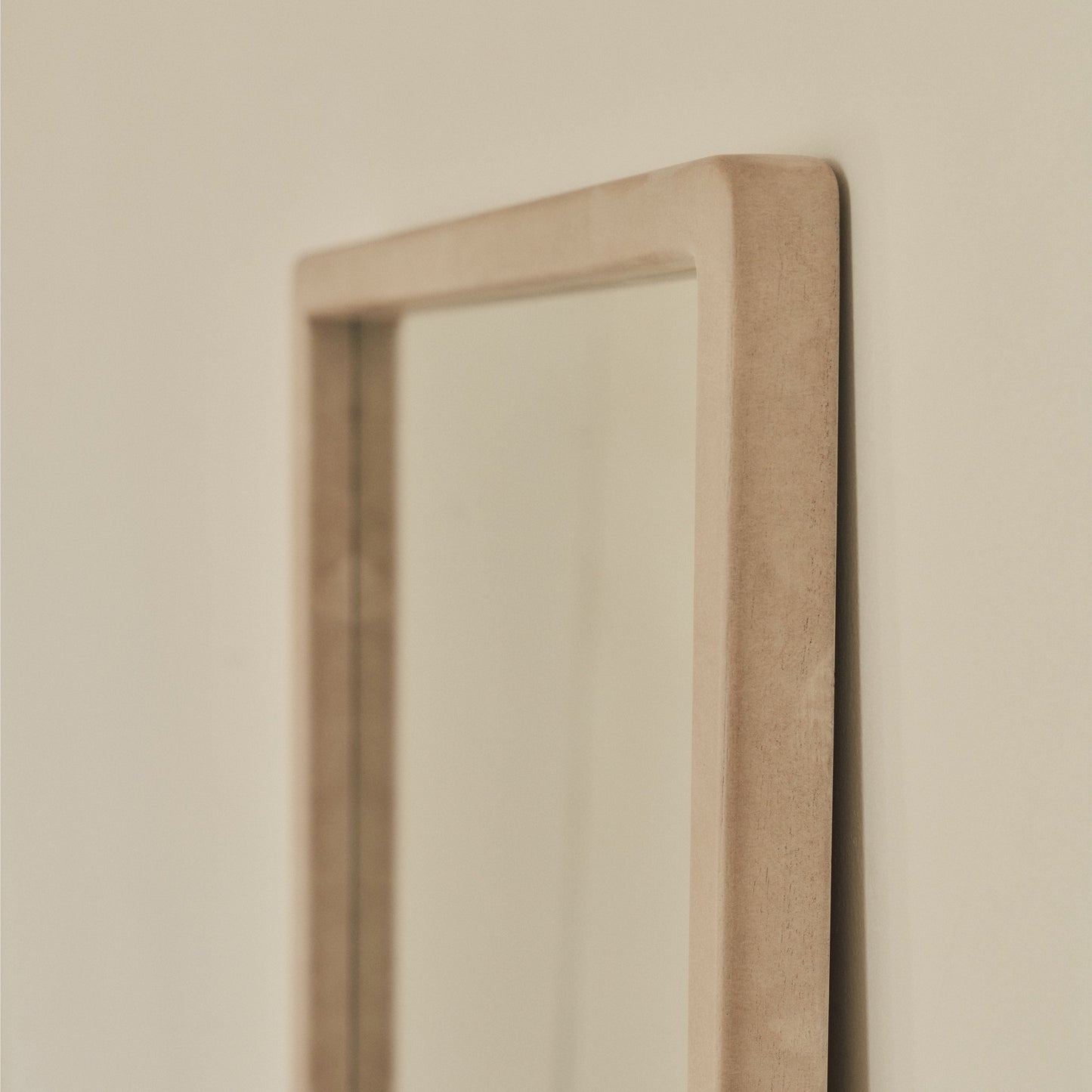 Arden - Miroir en bois pleine longueur béton 140cm x 45cm