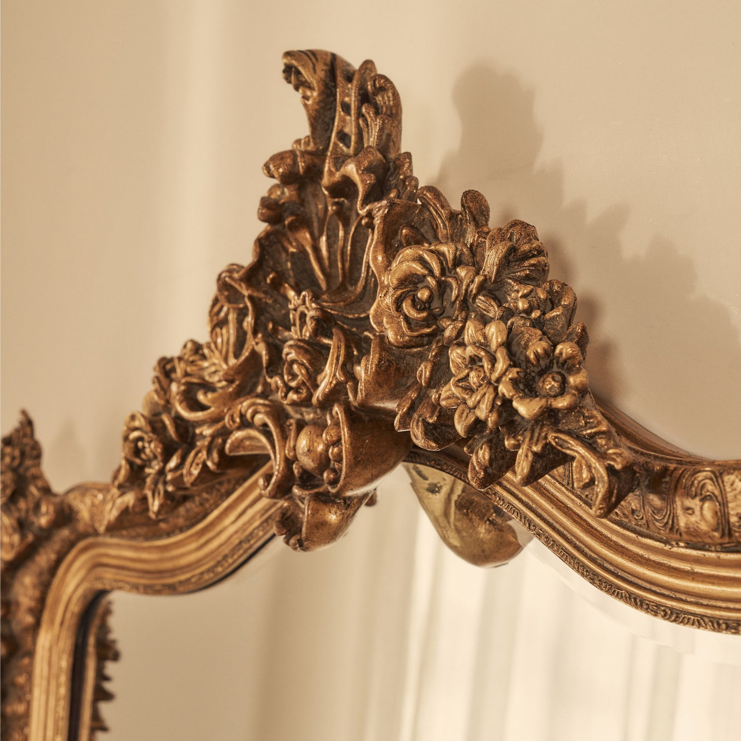 Francesca - Miroir pleine longueur or voûté orné 185 cm x 100 cm