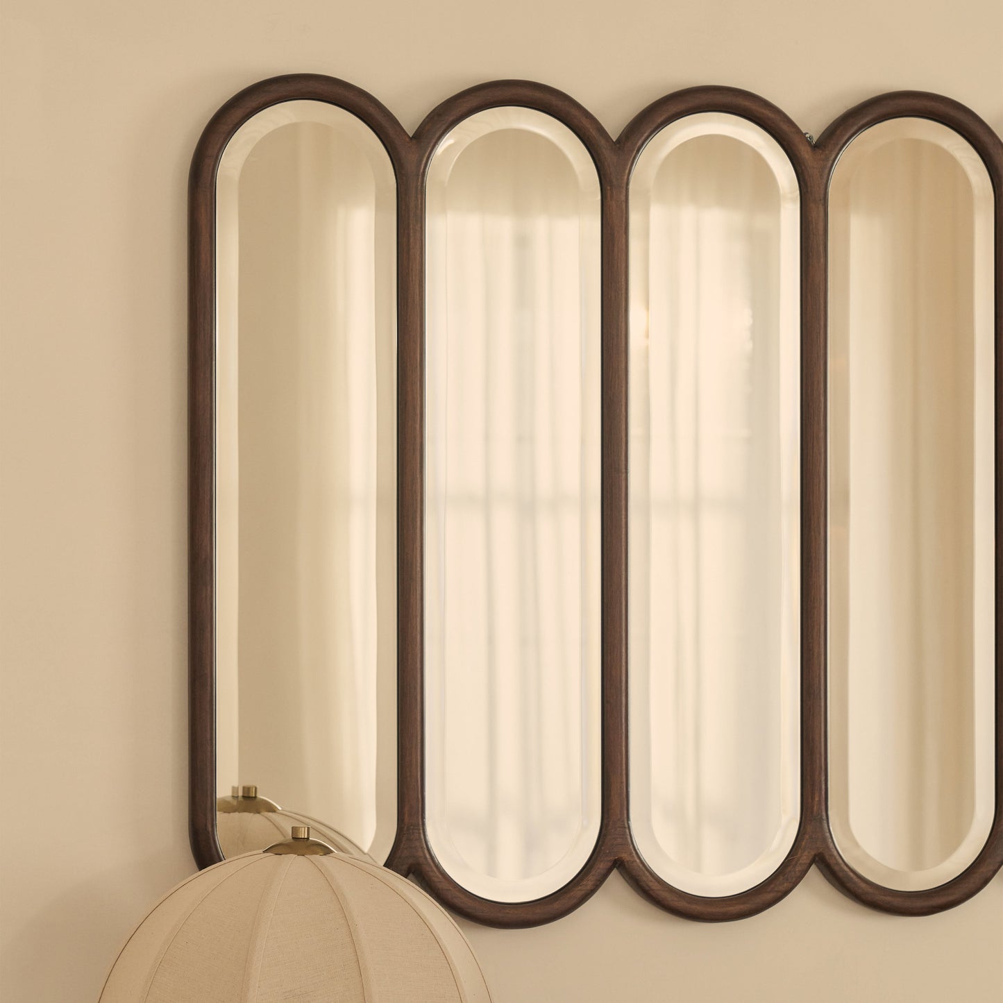 Reims - Miroir en bois foncé à panneau voûté 120cm x 80cm