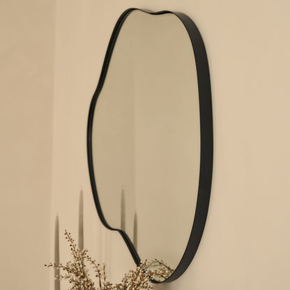 Ava - Miroir Noir en Forme d'Étang Irrégulier 100cm x 70cm