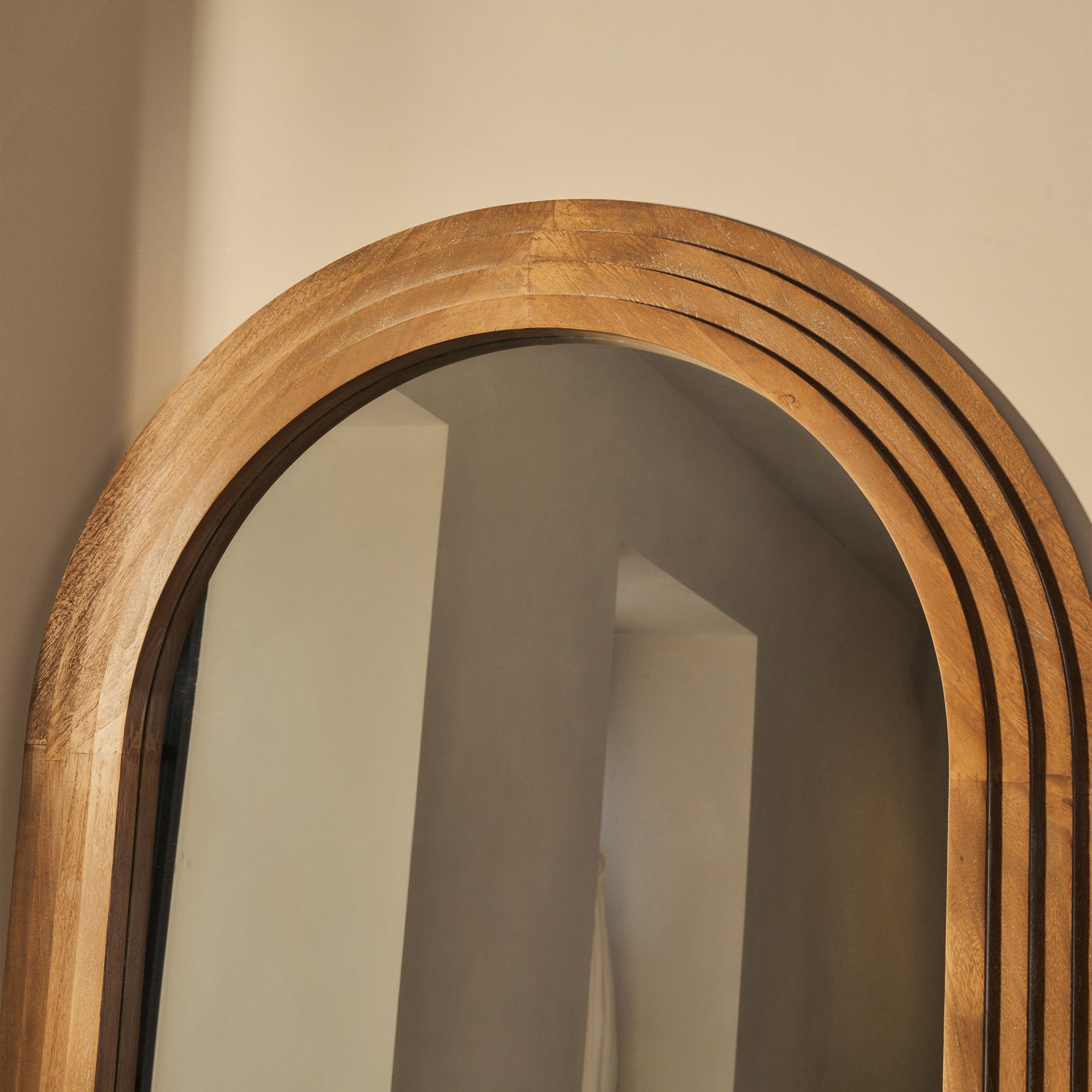 Luciana - Miroir d'Encadrement Arqué en Bois Lavé 120cm x 100cm