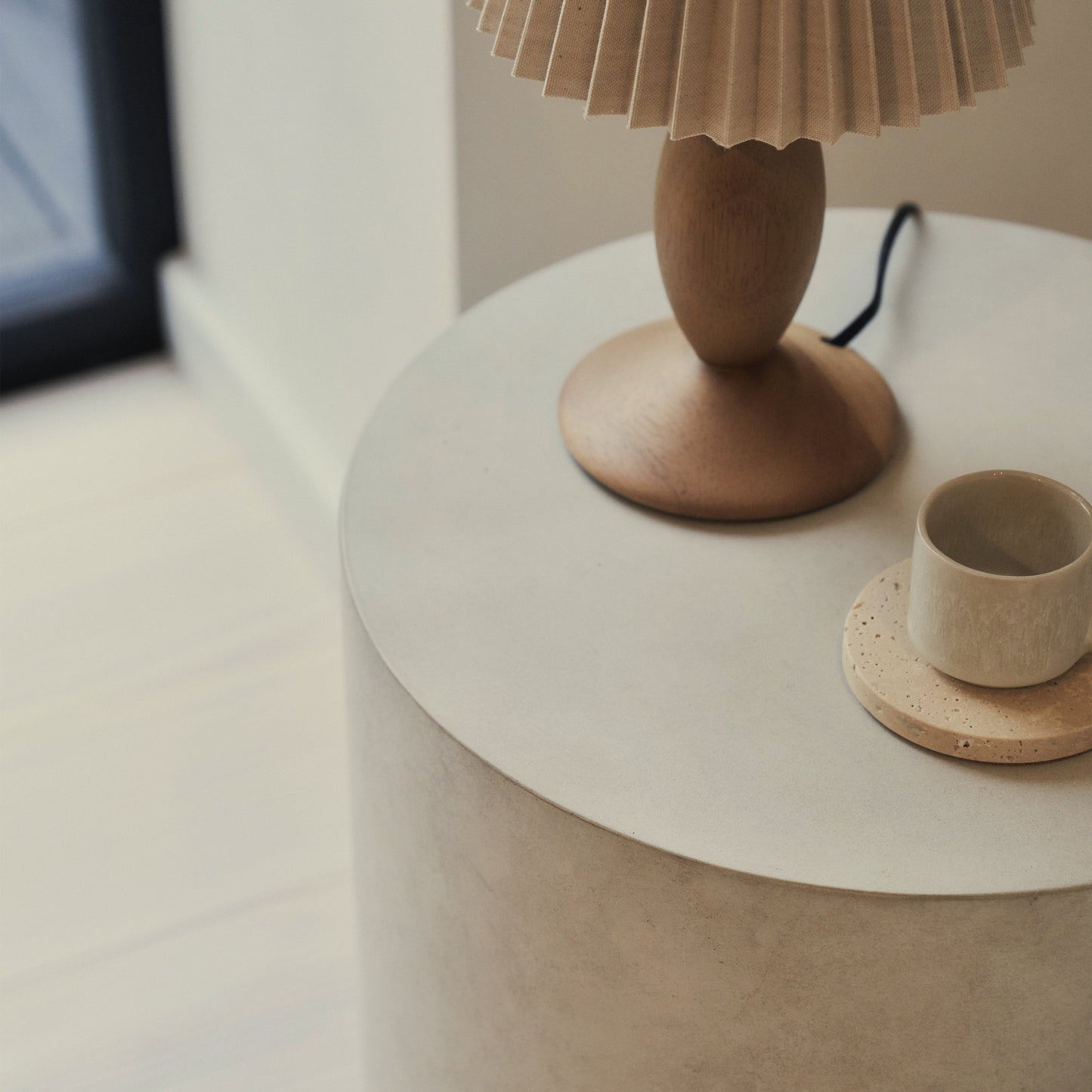 Luciana - Table d'appoint ronde en béton