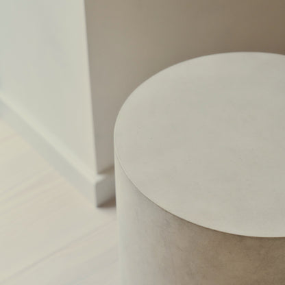 Luciana - Table d'appoint ronde en béton