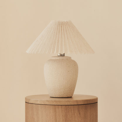 Sicile - Lampe de table en céramique pierre avec abat-jour plissé