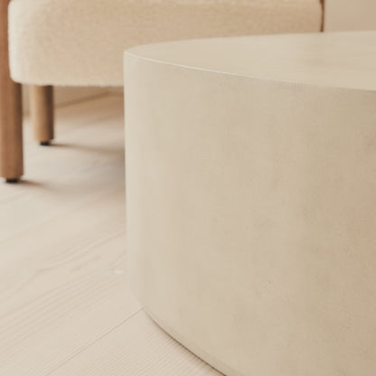 Arlo - Table basse extra large irrégulière en béton