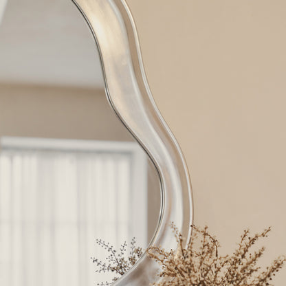 Riva - Miroir irrégulier en forme d'étang brossé chrome 120cm x 90cm