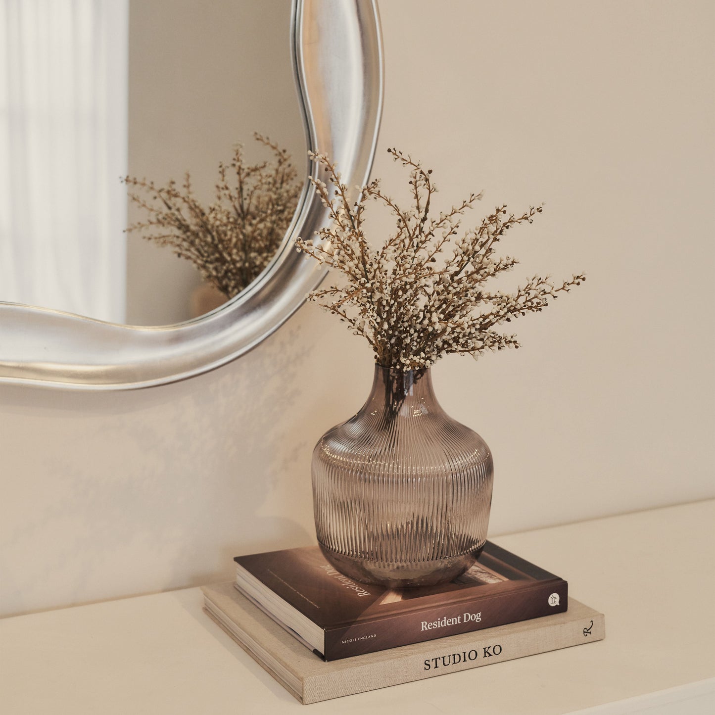 Riva - Miroir irrégulier en forme d'étang brossé chrome 90 cm x 85 cm