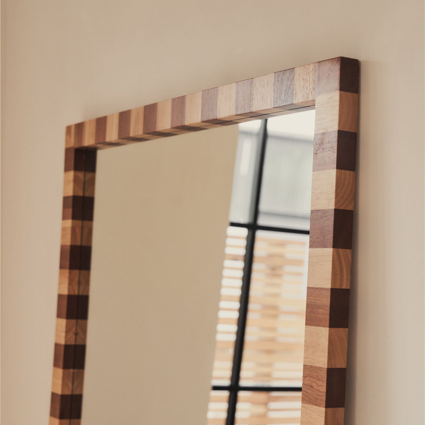 Tessera - Miroir Rectangulaire en Bois à Damier Bois Foncé et Bois Clair 180cm x 90cm