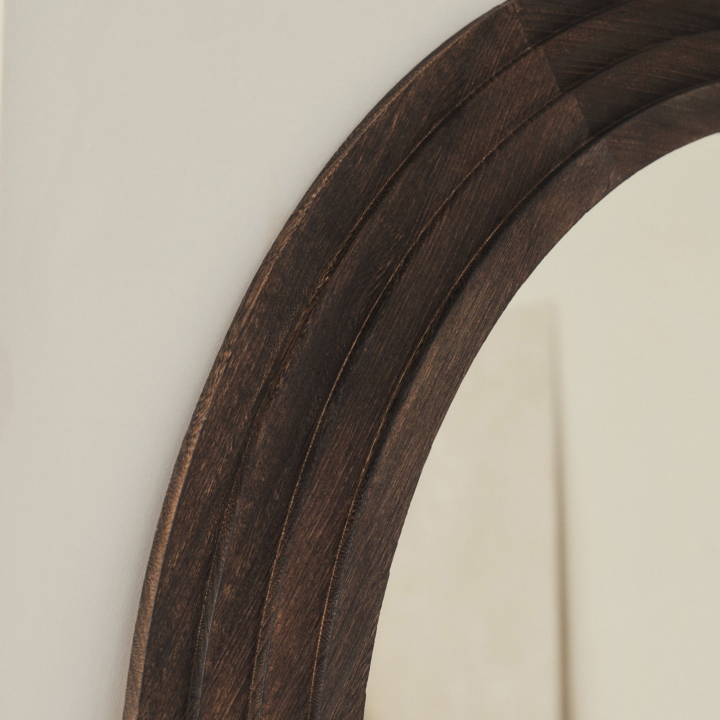 Luciana - Miroir en bois brûlé arqué pleine longueur 180cm x 110cm