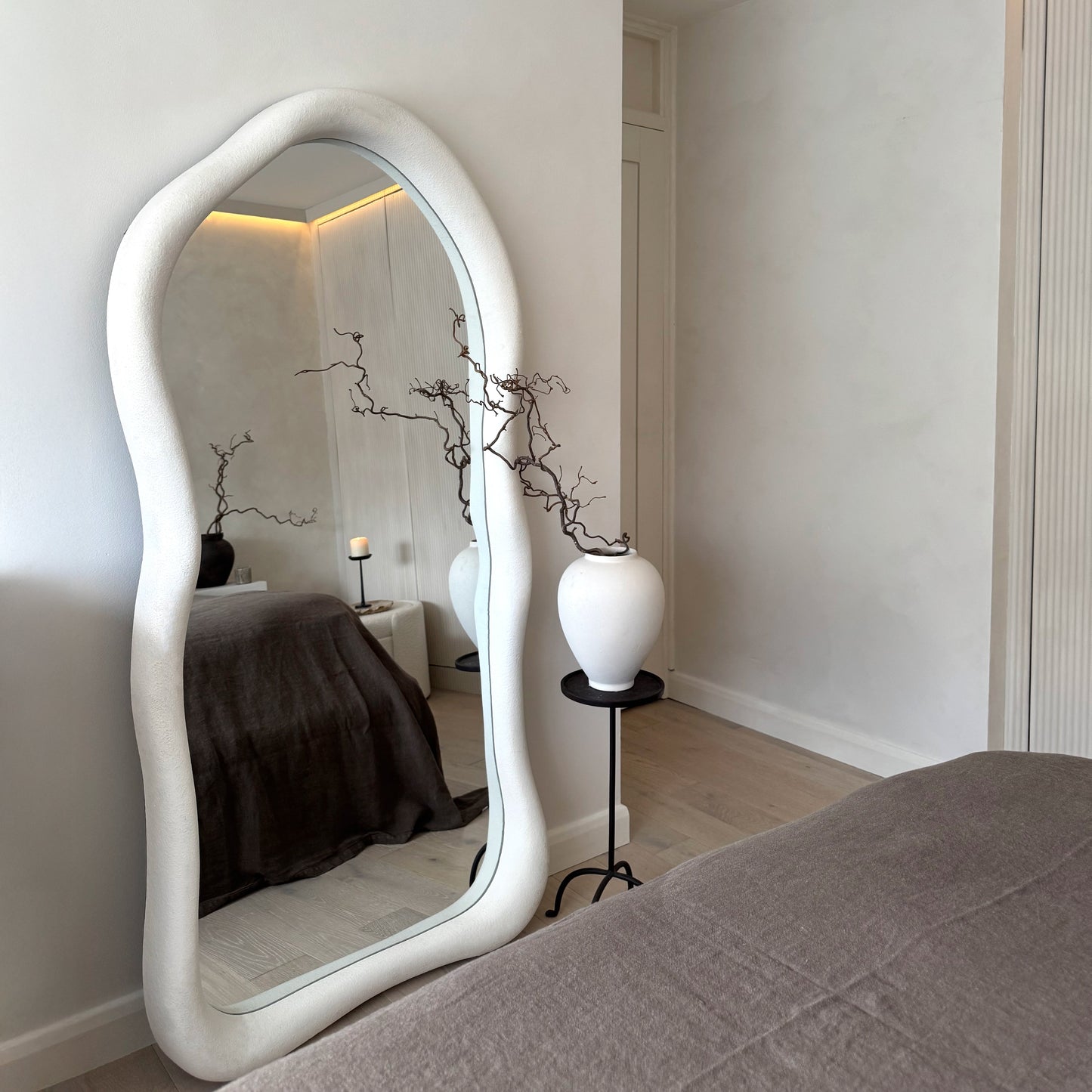 Wabi-Sabi - Grand miroir irrégulier en béton pleine longueur 170cm x 80cm