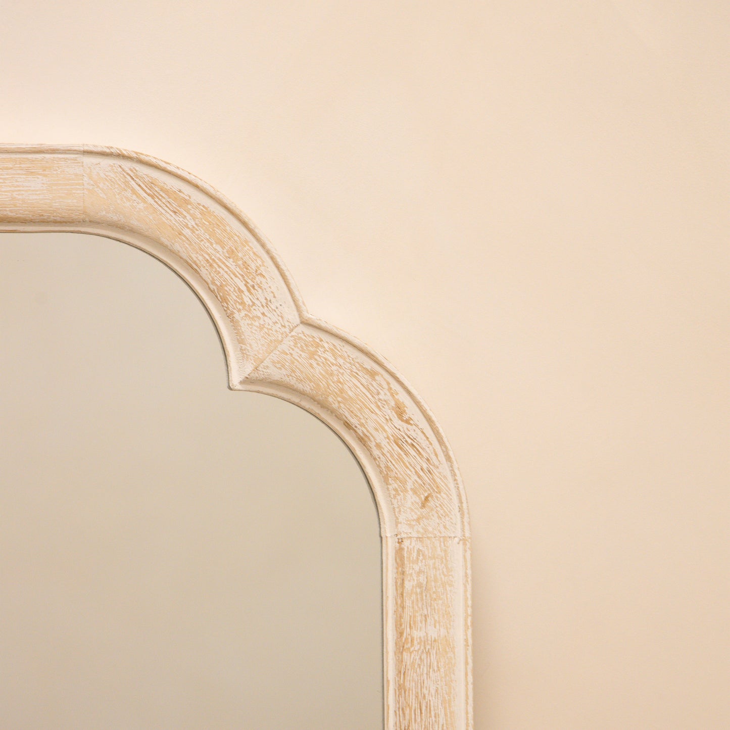 Elena - Miroir de Cheminée Arqué en Bois Blanchi 100cm x 75cm