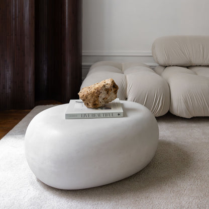 Zola - Grande table basse minimaliste galet en béton