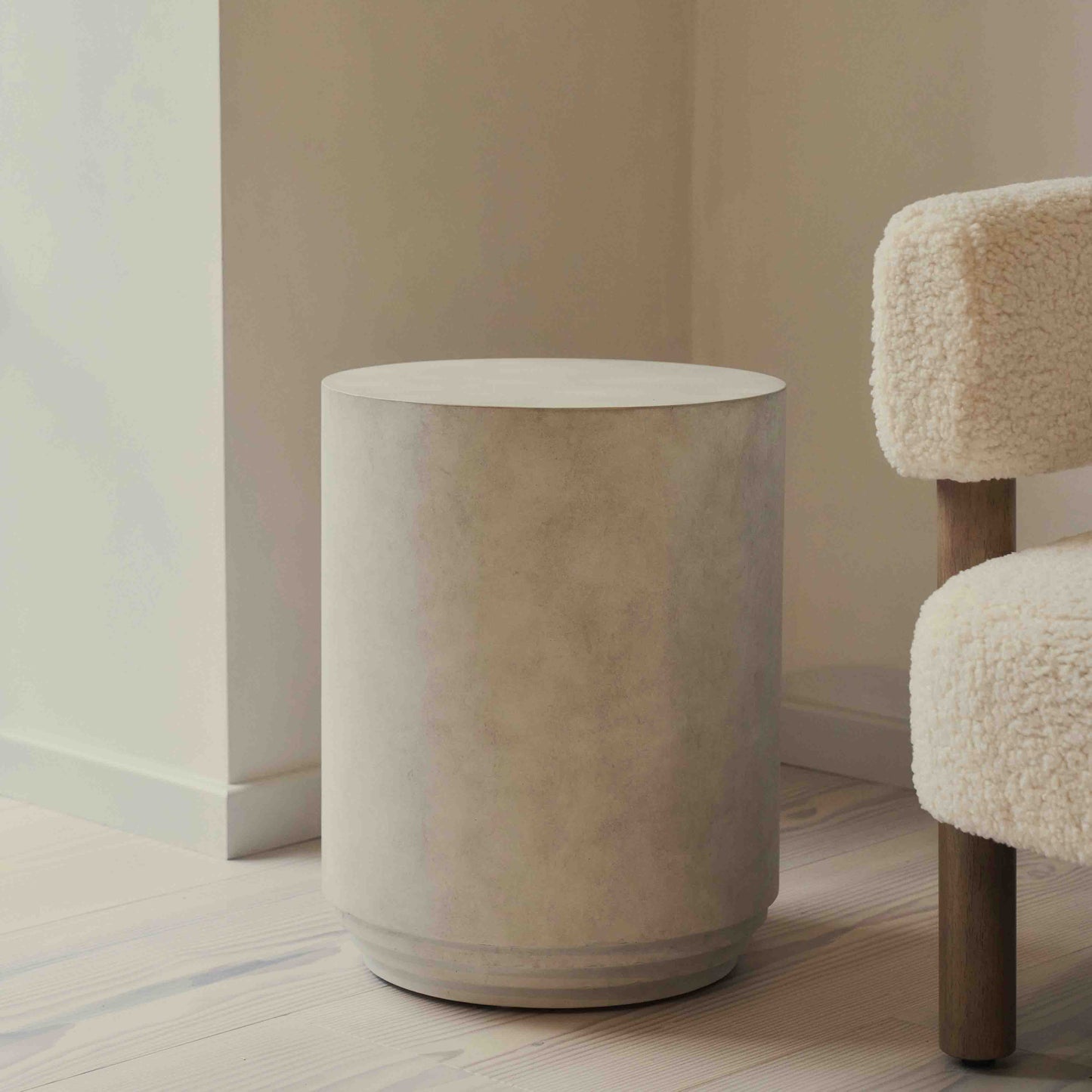 Luciana - Table d'appoint ronde en béton